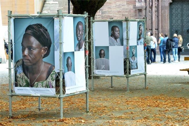 Während der Art 2014 wurde die Foto-Ausstellung «Image Afrique» auf dem Münsterplatz gezeigt. In diesem Jahr erhielten die Veranstalter keine Bewilligung. Archiv/NIZ