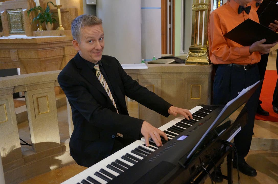 Organist Bernhard Hoerler findet es schade dass eine Tradition wie der Maennerchor verloren geht