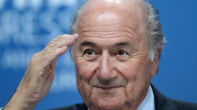 Nach der beschlossenen Statuenänderung am Freitag soll nun Sepp Blatters Lohn öffentlich gemacht werden.
