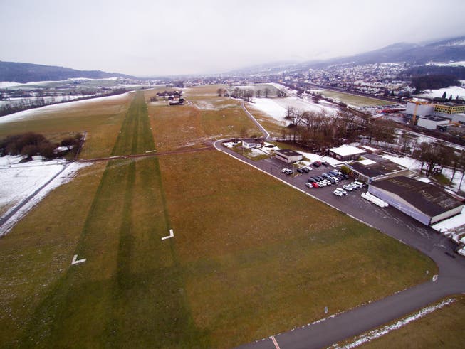 Ist nur mit Bewilligung möglich: ein Drohnenbild des Flugfelds Gheid.