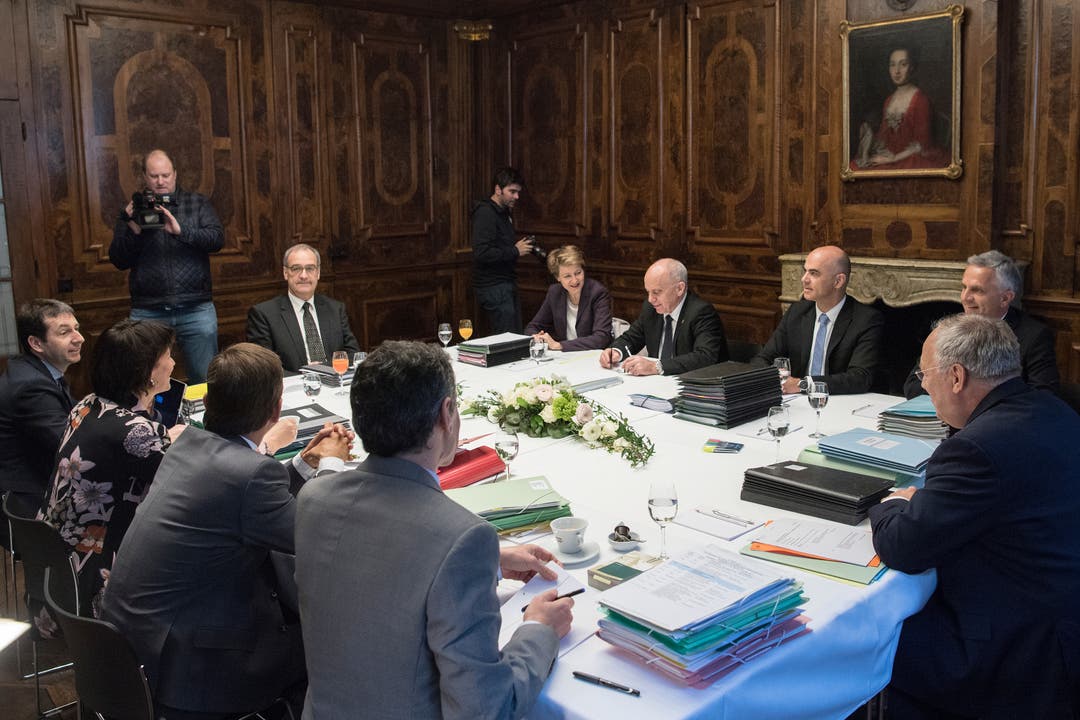 Die Landesregierung hält ihre ordentliche Sitzung in Solothurn im ehrwürdigen Von-Roll-Haus ab