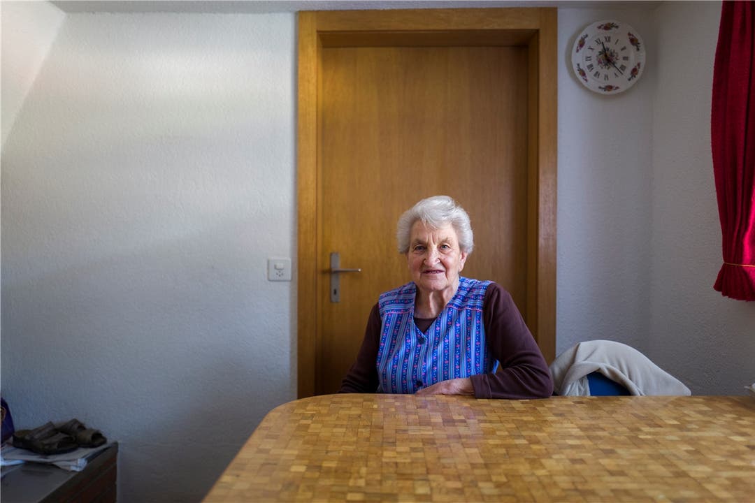 Erika Aerni lebt mit ihrer Familie auf der Pfiffrüti: Langweilig wirds ihr mit den Enkelkindern und Bekannten nie.
