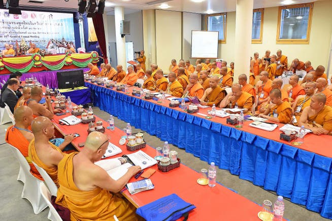 An der 10. Jahresversammlung der Vereinigung Thailändischer Mönchsgemeinschaften fanden sich über 150 Mönche ein.