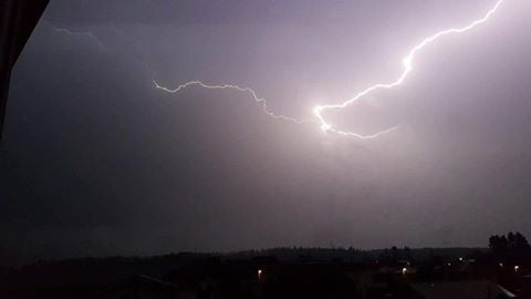 Gewitter - Hagel, Starkregen, Sturmböen: Ein Heftiges Unwetter Zog über ...