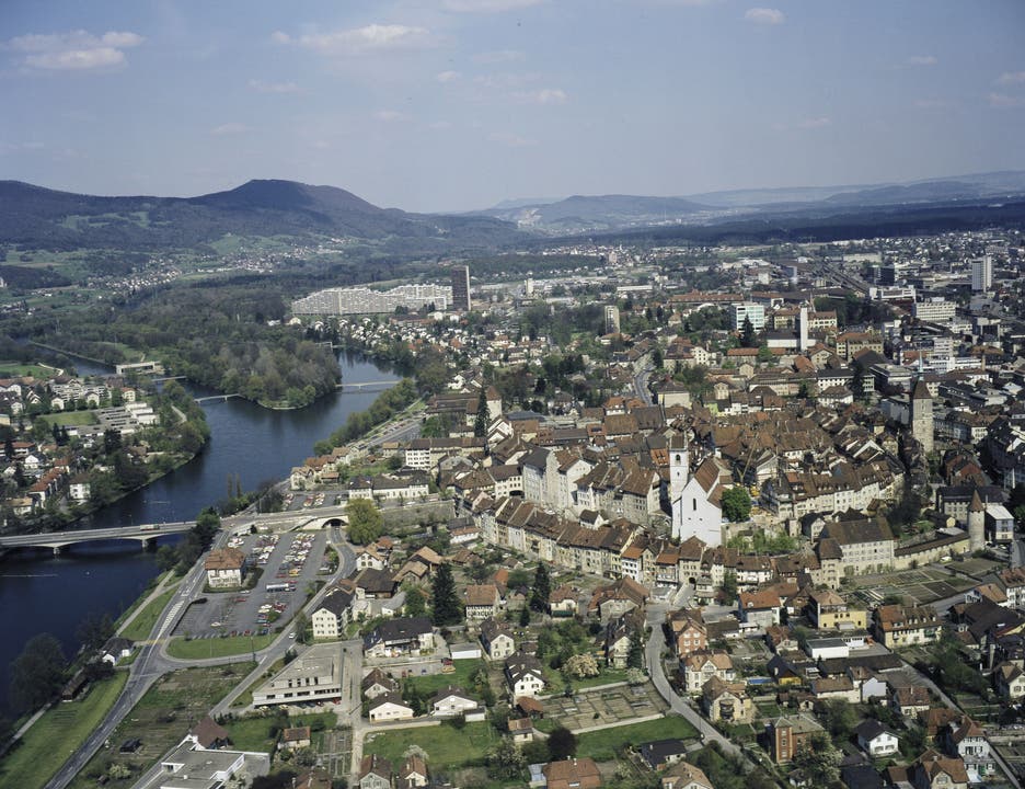 Luftaufnahme 1979 Die Stadt Aarau vor knapp 40 Jahren.