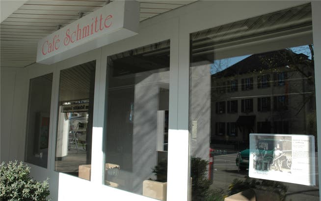 Das Café Schmitte «De Finibus Terrae» in Lengnau schliesst. (Archiv)