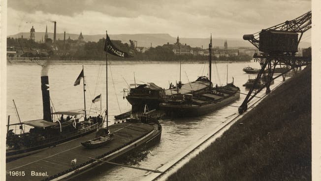 Der Basler St.-Johann-Hafen in der Ära, als die Schweiz Mitglied der Zentralkommission für die Rheinschifffahrt wurde.