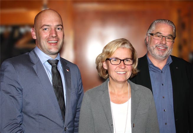FDP-Kantonsratskandidaten (v.l.) Markus Spielmann, Lucia Kaiser und Beat Loosli; auf dem Bild fehlt Felix Hug.