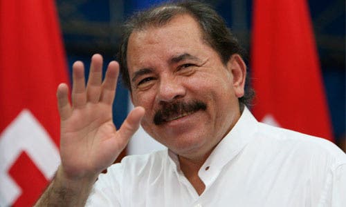 Das Land wird von Daniel Ortega regiert - einem Caudillo, der sich und seine Familienmitglieder mit aller Kraft an der Macht zu halten versucht.