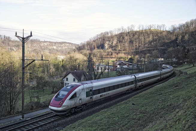 Der Kanton Solothurn wird 392'000 Franken zum Doppelspurausbau im Laufental beitragen.