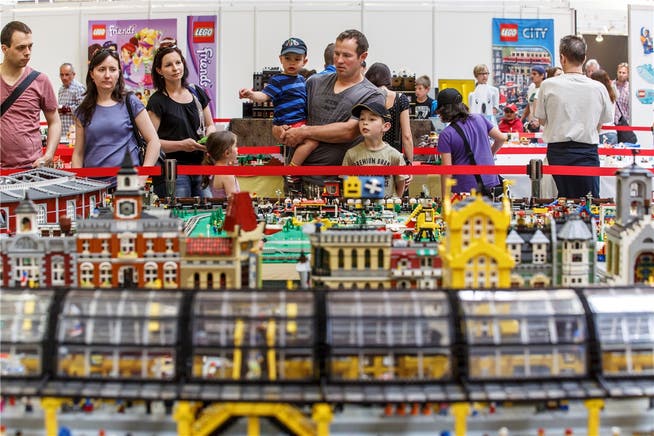 Legowelt-Ausstellung an der Grega 2015, die jetzt wieder Mia heisst.