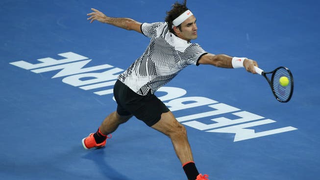 Roger Federer ist zwar ein Service-Spieler, zeigt aber auch im Returnspiel seine Allround-Qualitäten, die ihn so erfolgreich gemacht haben.