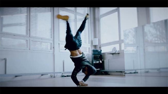 Im Kurzfilm «Road to Recovery»: Coskun Erdogan aka B-Boy Tuff Kid tanzt wieder.