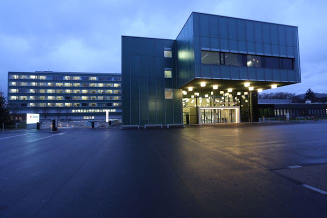 Bis 2023 wechseln alle Spitalliegenschaften (im Bild Kantonsspital Olten) in den Besitz der Solothurner Spitäler AG.