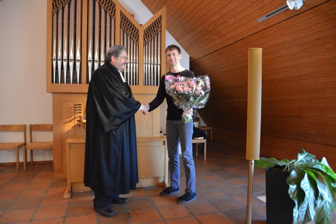 Pfarrer Ulrich Wilhelm verabschiedete den Organisten Veit Walter.