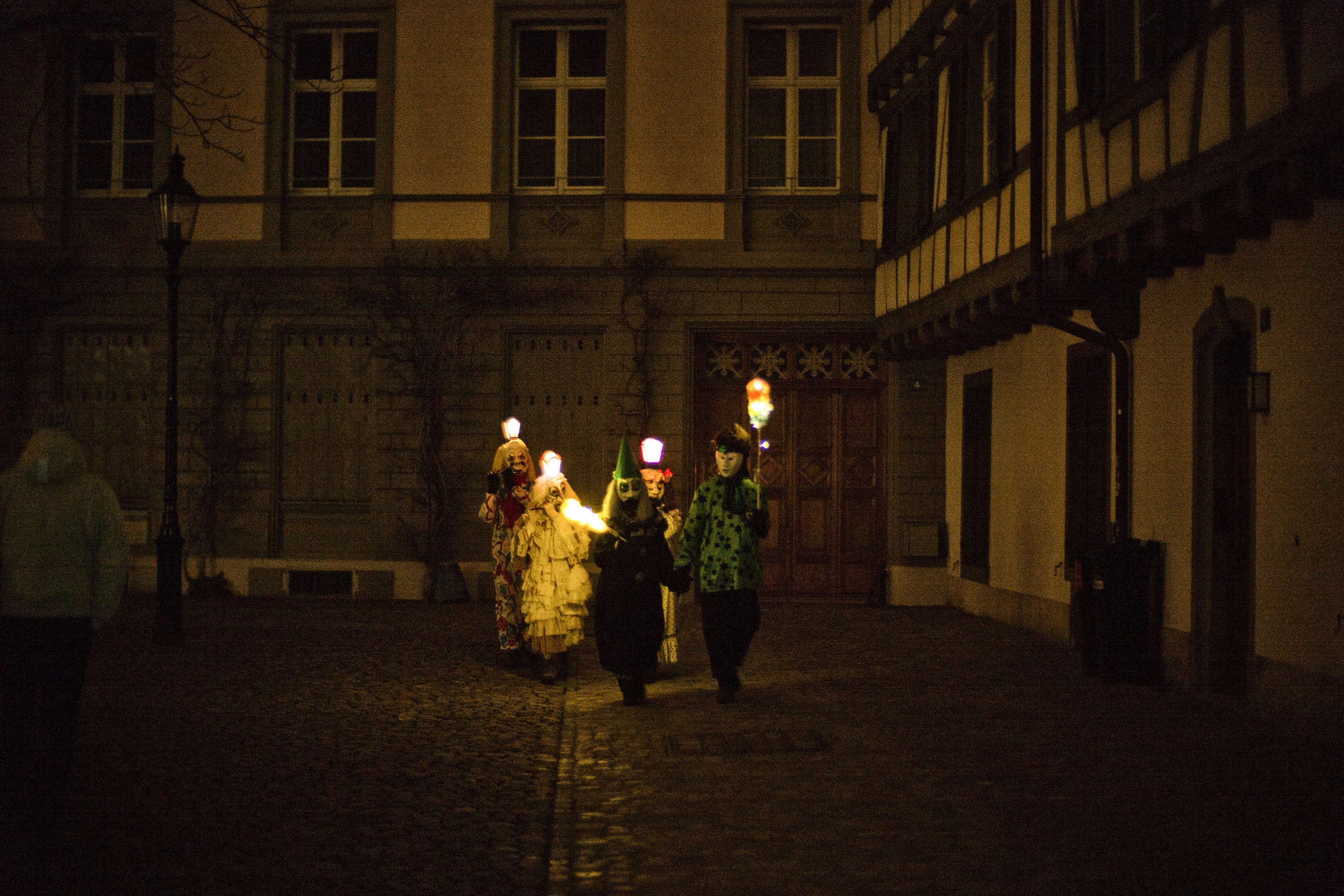 Basler Fasnacht 2018 - «Morgestraich – Vorwärts Marsch!» Die Drey ...