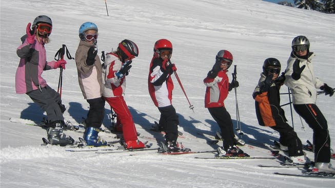 Kein Schnee von gestern: Solothurner Skilager sollen auch künftig stattfinden. Das Bundesgericht sagt zwar, dass Lager die Eltern nur noch etwa 80 Franken kosten dürfen. Hiesige Skilager sind davon aber nicht betroffen.