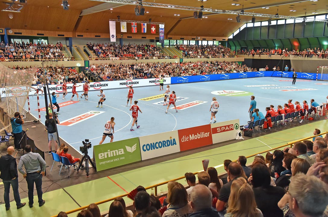 Frauenhandball: Schweiz - Norwegen in der Oltner Stadthalle