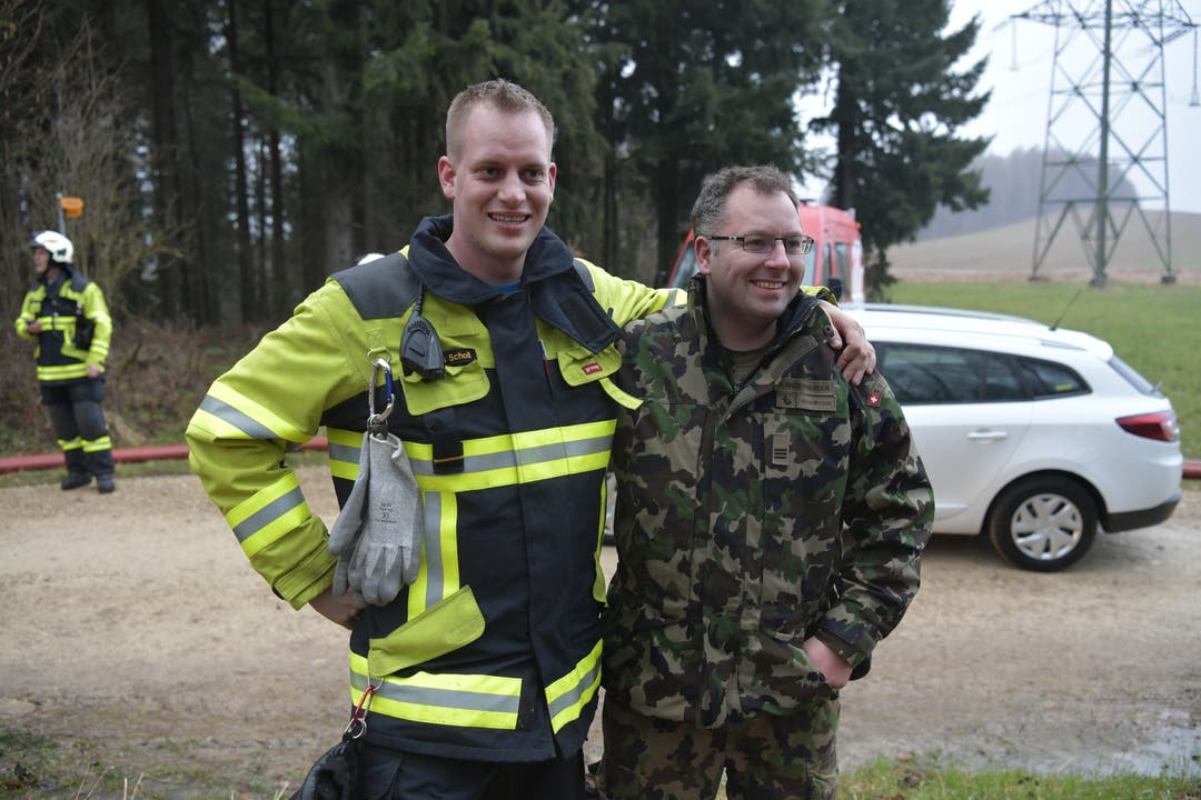 Maj Fabian Niederberger, Kommandant Kantonales Katastrophen Einsatzelement Aarau, hat die Übung in Zusammenarbeit mit Einsatzleiter Lt Christoph Scholl (links) von LePiMe koordiniert.