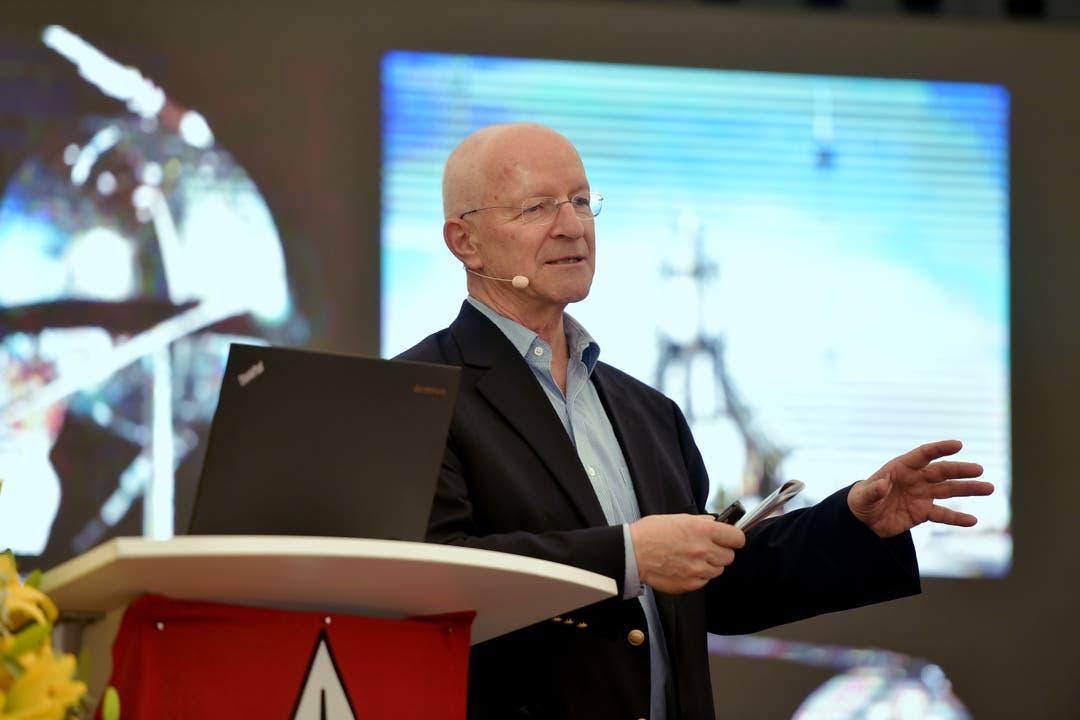 Der Schweizer Astronaut Claude Nicollier berichtet von seinen Erlebnissen.