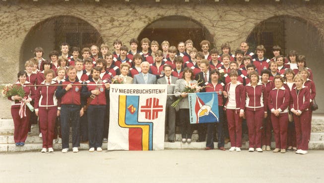 In der St. Nikolauskirche Niederbuchsiten wurden die Fahne der Männer und die Standarte der Frauen am 20. Mai 1984 geweiht.