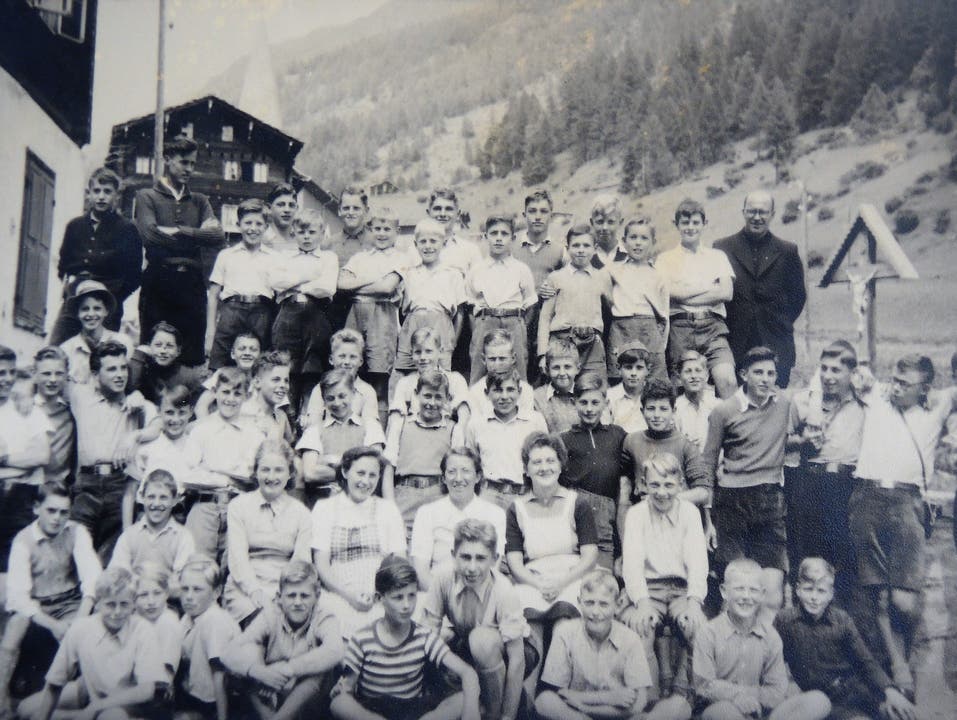 Sommerlager der Jungwacht St. Sebastian von 1946 in Randa.