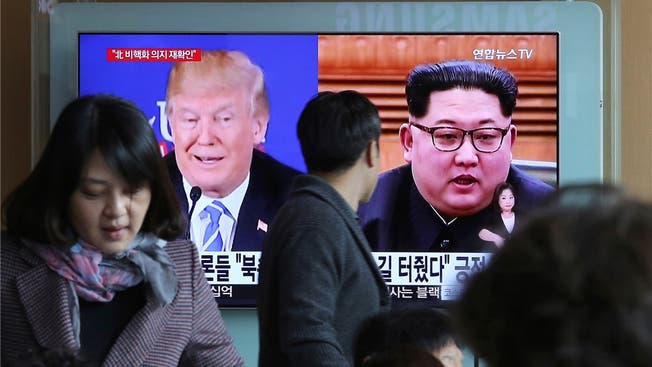 Donald Trump und Kim Jong Un gemeinsam auf einem Bildschirm. Treffen sie sich bald von Angesicht zu Angesicht?