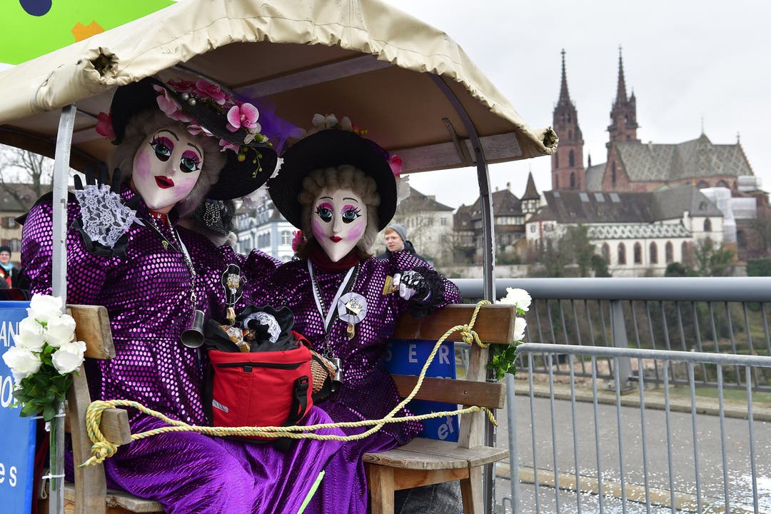Basler Fasnacht 2018 Basler Fasnacht 2018, Cortège Montag: GIFTWURZLE WAGGIS Chaise
