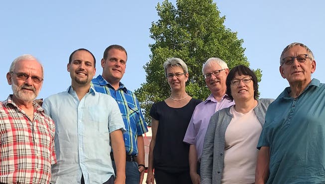 Der neue Gemeinderat von Buchegg: (von links): Alex Mann, Niklaus Fischer, Bruno Bartlome, Verena Meyer-Burkhard, Thomas Stutz, Anita Hug Mbungu und Samuel Marti.