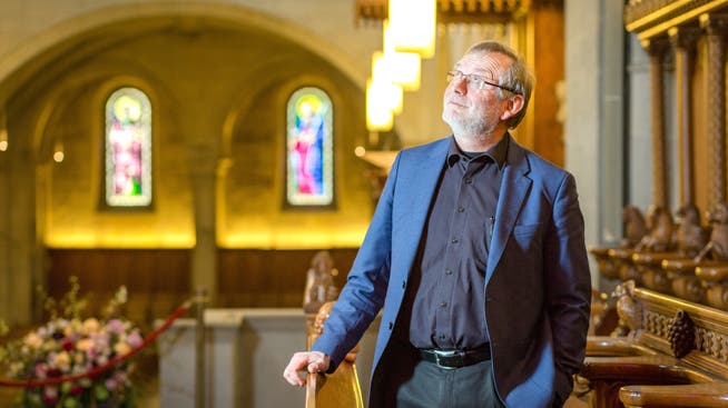 «Jede Nächstenliebe ist endlich», sagt Grossmünster-Pfarrer Christoph Sigrist. Seit 15 Jahren predigt er in der grössten Kirche der Stadt Zürich.