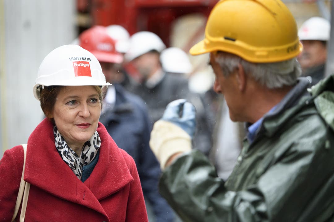 Die Bundesrätin Simonetta Sommaruga besucht die Baustelle "Campus Energypolis" im Wallis.