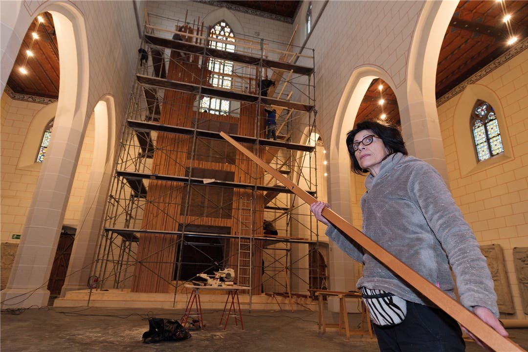 Ruth Maria Obrist, hier in der Kirche Königsfelden, wo sie 2013 den Turm zu Babel für die Aufführung «Kunst und Tanz» geschaffen hatte.zvg/René Rötheli