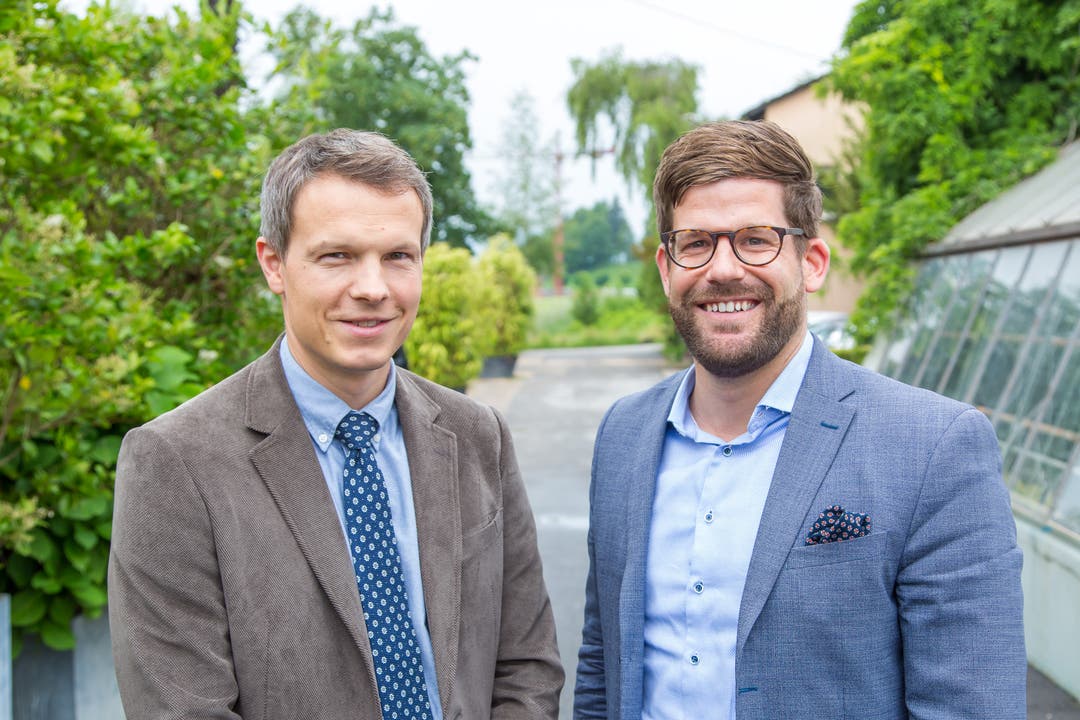 FDP-Parteikollegen: der Statthalter und Bezirksratspräsident Simon Hofmann (FDP) und der Dietiker Stadtrat Philipp Müller (FDP).