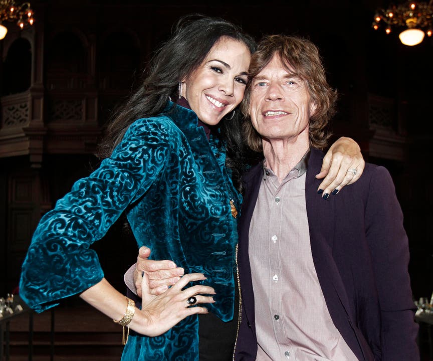 Ab 2001 war Jagger mit der Modedesignerin L'Wren Scott liiert. Scott beging 2014 Selbstmord.