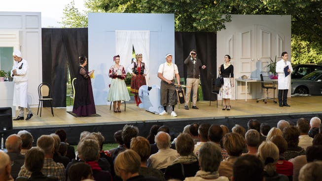 Die Bühne Burgäschi führte die Operette «Die Männer sind mal so» auf.