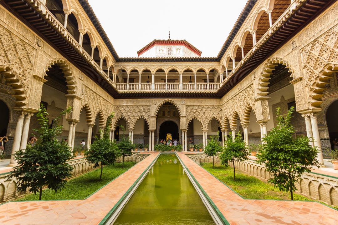 Das Innere der Alcázar – wie 1001 Nacht