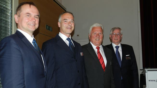 CEO Severin Rangosch, Verwaltungsratspräsident Matthias Meyer, Ex-VR-Präsident Herbert Huber und Ex-VR Paul Meyer (von links).