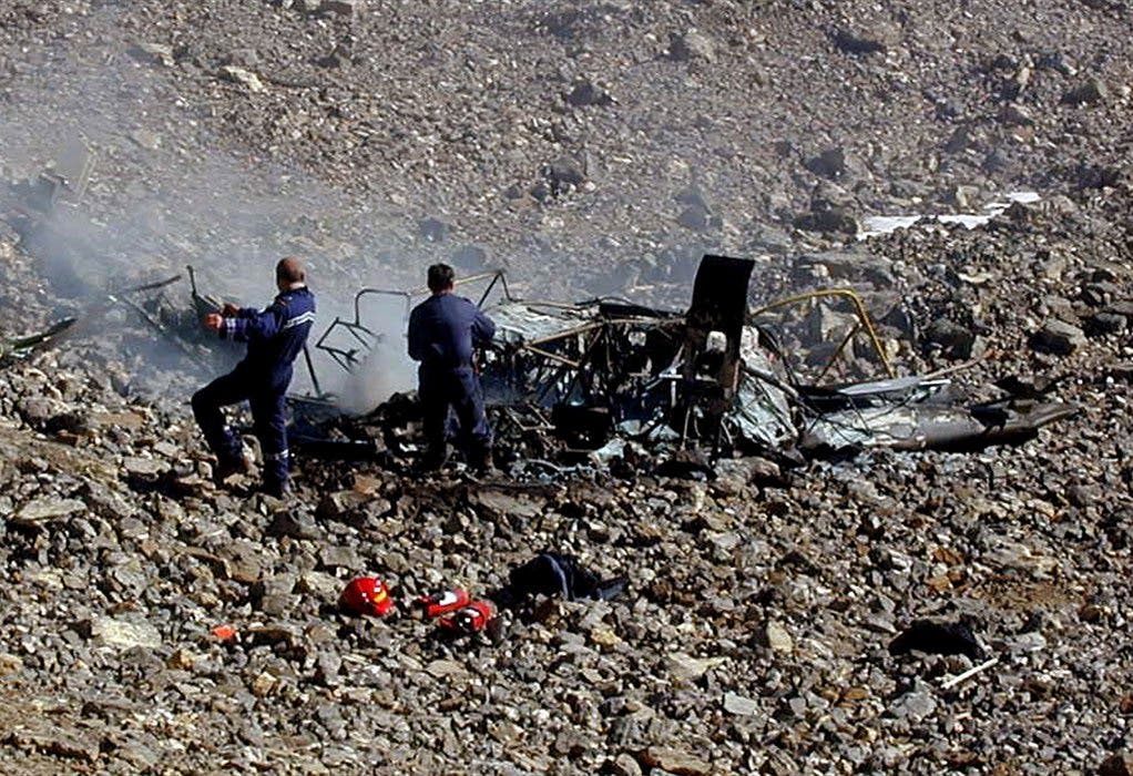 12. Oktober 2001 Beim Absturz eines Alouette-III-Helikopters oberhalb von Montana VS nach der Kollision mit einem Kabel kommen alle vier Insassen ums Leben.