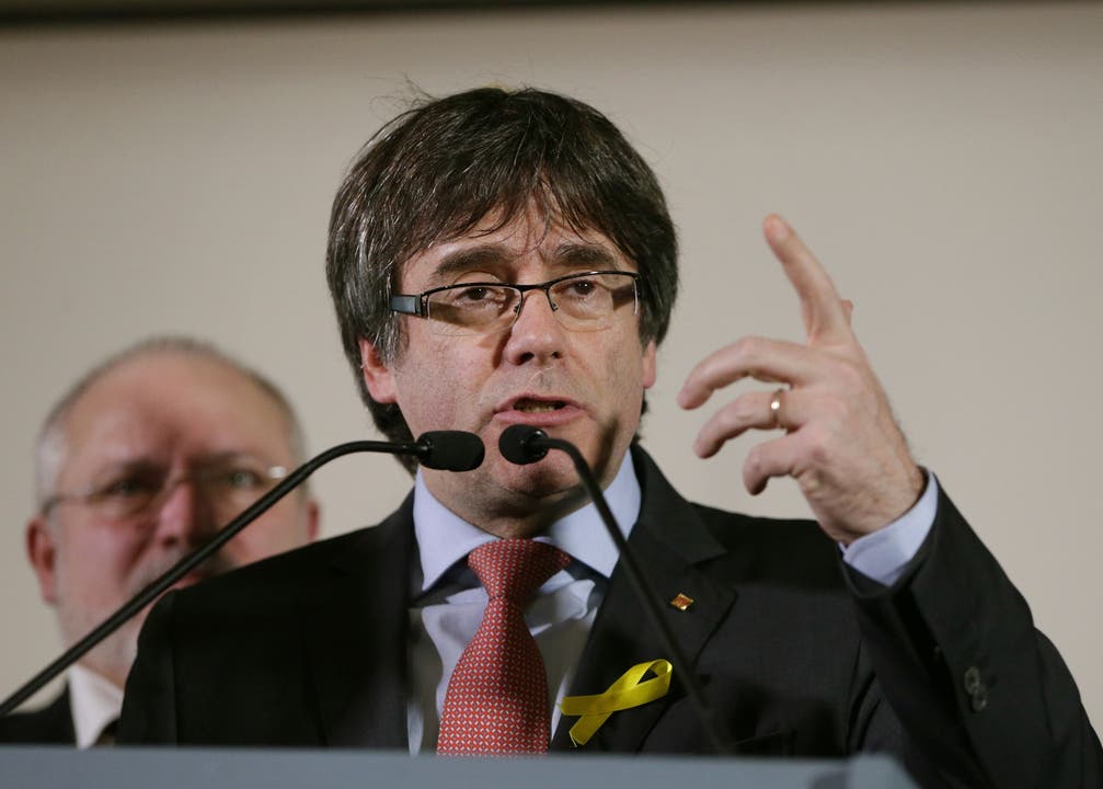 Neben Gabriel haben sich auch Ex-Regionalpräsident Carles Puigdemont und vier Ex-Minister der Regionalregierung ins Ausland abgesetzt.
