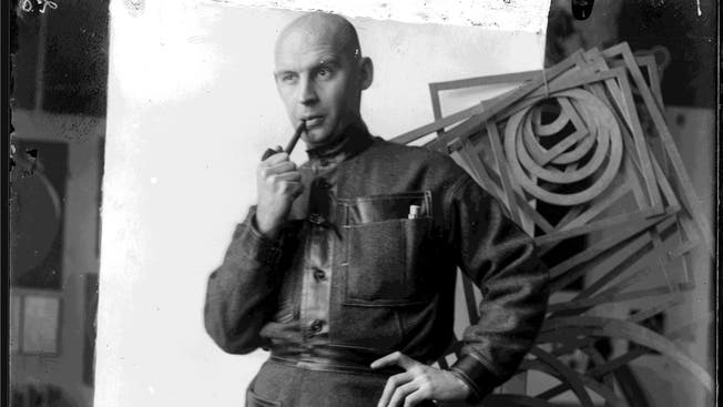 Alexander Rodtschenko, ein Entdeckergeist im Dienste der Moderne, 1922 in seinem Atelier. Adagp/Paris 2017