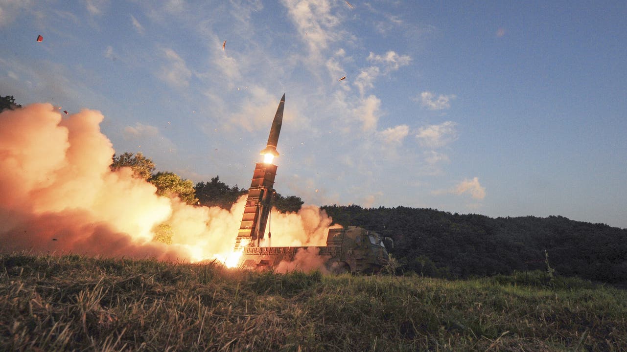 Als Reaktion auf den jüngsten Atomwaffentest Nordkoreas hat Südkorea am Sonntag eine Raketen-Übung gestartet.
