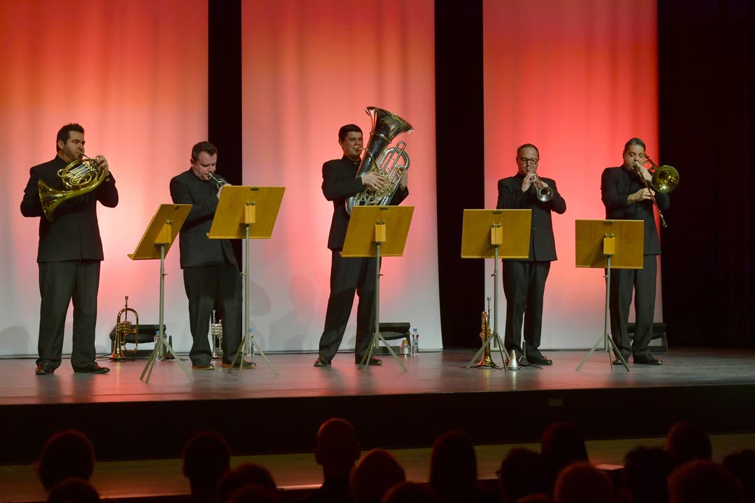 Der Stilmix der Boston Brass aus Klassik, Jazz, Volksweisen und Broadway-Hits sprengte den Rahmen herkömmlichen Blechbläser-Repertoires.