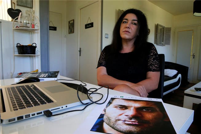 Béatrice Huret verliebte sich in einen iranischen Flüchtling und unterstützte ihn auf dem Weg nach England – jetzt wird sie angeklagt. Pascal Rossignol/Reuters