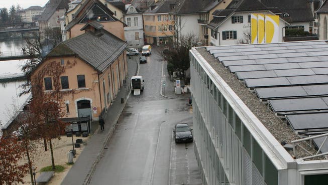 Auch die Energieversorger selber setzen auf «Erneuerbare» Photovoltaikanlage auf dem Dach der Regio Energie in Solothurn.