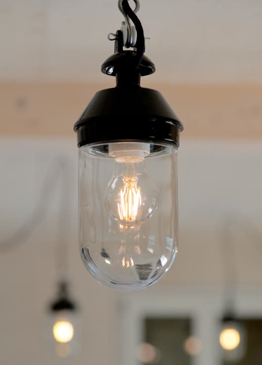 Moderne Lampen sorgen für nostalgischen Flair