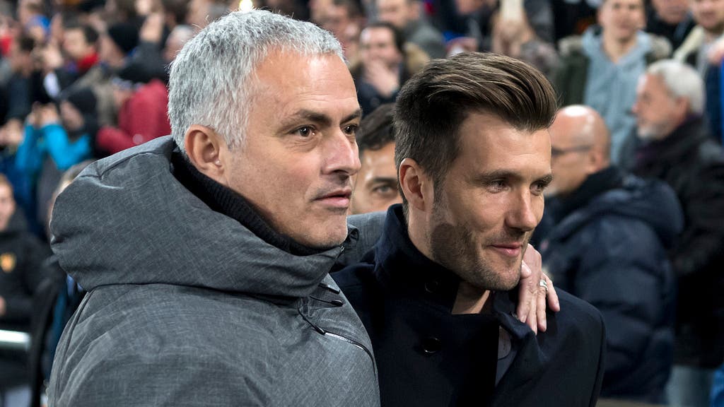 Die beiden Trainer Jose Mourinho (l.) und Raphael Wicky.