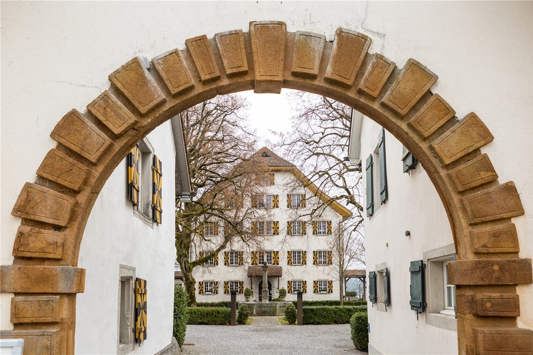 Blick in den Innenhof von Schloss Böttstein.