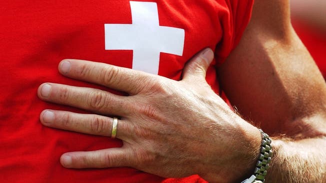 Mit dem nahenden Geburtstag der Schweiz entbrennt die Debatte um die Nationalhymne erneut. (Symbolbild)