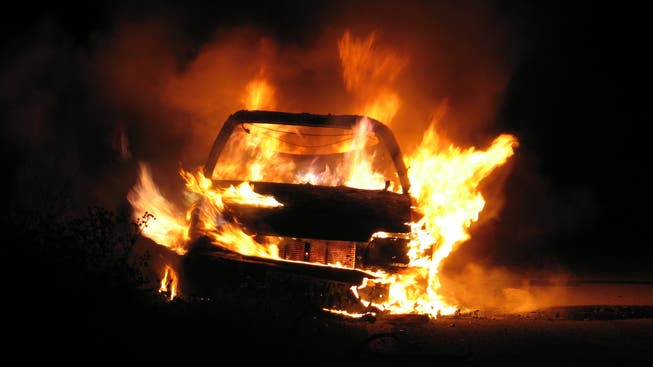 In der Tiefgarage des Jumbos in Dättwil ist ein Auto ausgebrannt. (Symbolbild)