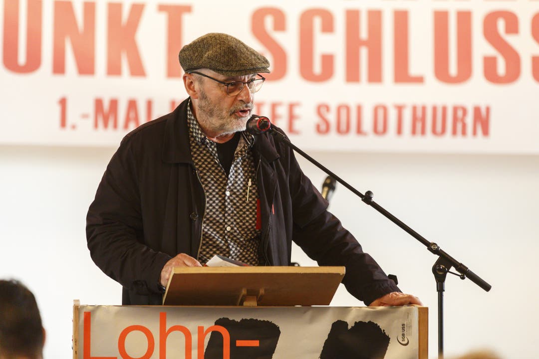 1. Mai-Umzug Solothurn Rolf Hasler moderiert den offiziellen Teil